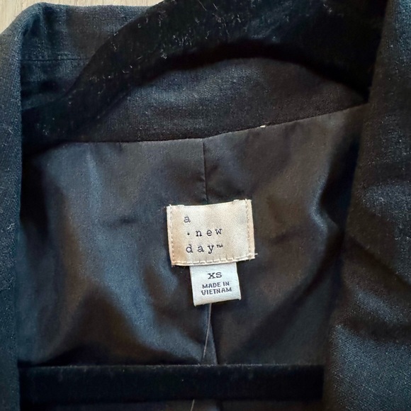 a new day Women’s Classic Black Linen Blend Blazer NWT - Picture 2 of 5